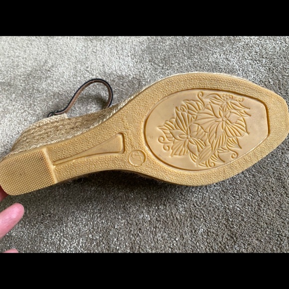 Espadrilles - Picture 3 of 3